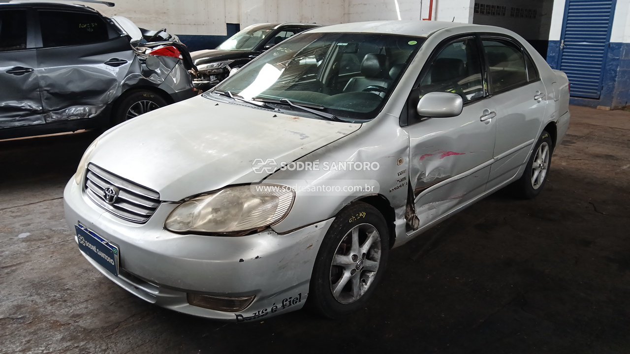 Toyota Corolla Xei 18vvt - 2003/2004 — foto 3 de 13
