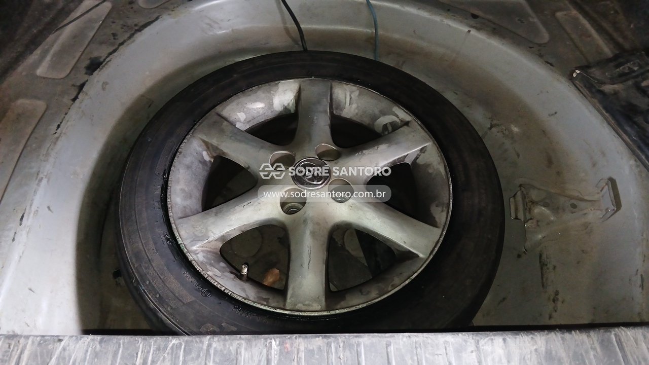 Toyota Corolla Xei 18vvt - 2003/2004 — foto 9 de 13