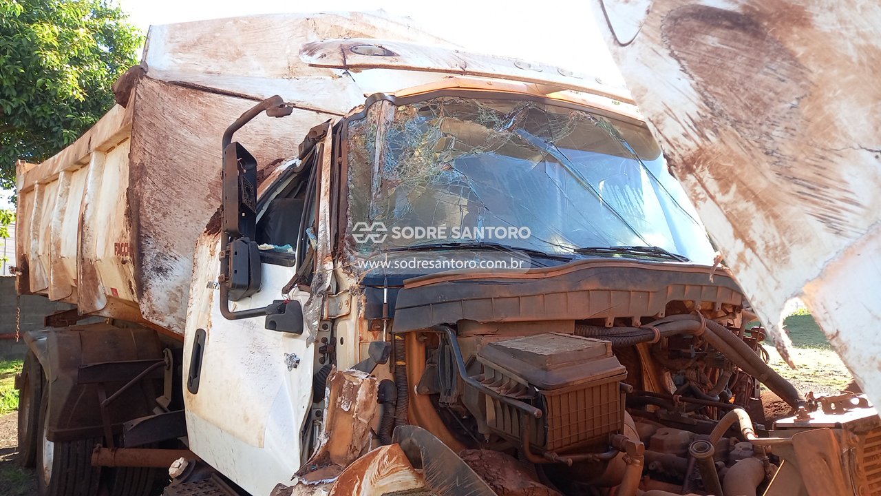 International 4400 P7 6x4 - 2013/2014 — foto 12 de 13