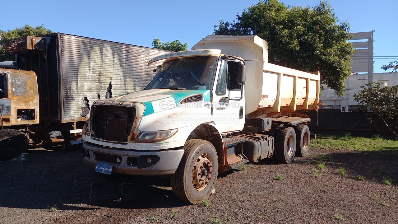 International 4400 P7 6x4 - 2013/2014 — foto 3 de 13