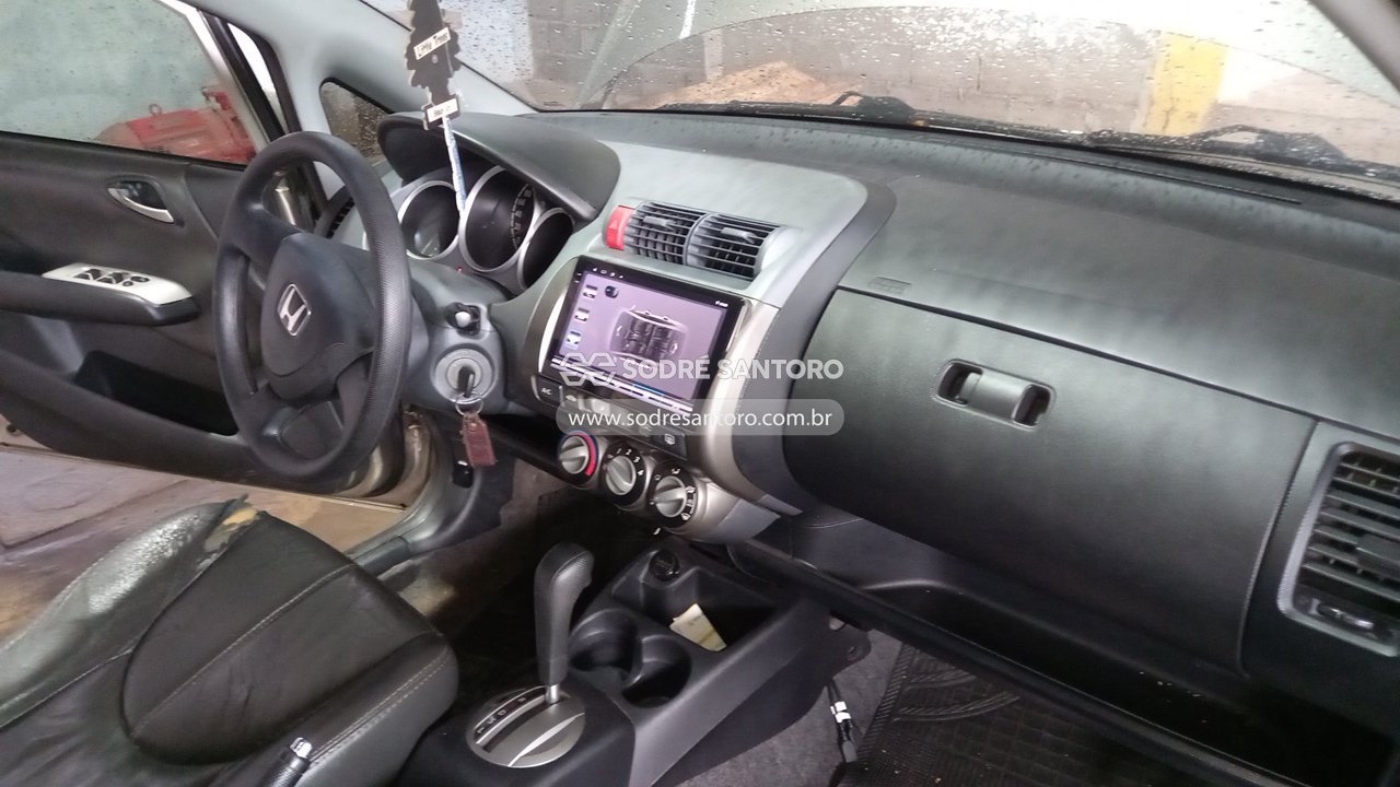 Honda Fit EX - 2005/2005 — foto 8 de 13