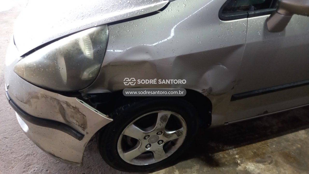 Honda Fit EX - 2005/2005 — foto 12 de 13