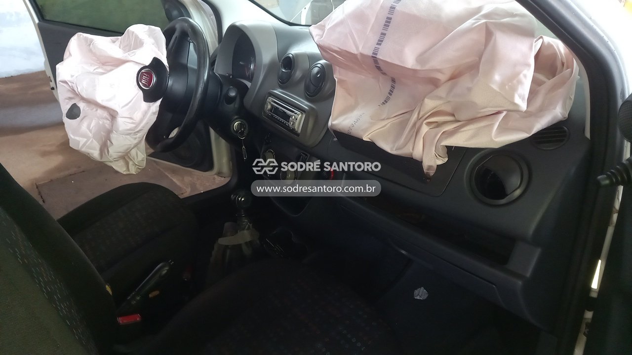 Fiat Fiorino 1.4 Flex - 2014/2015 — foto 8 de 13