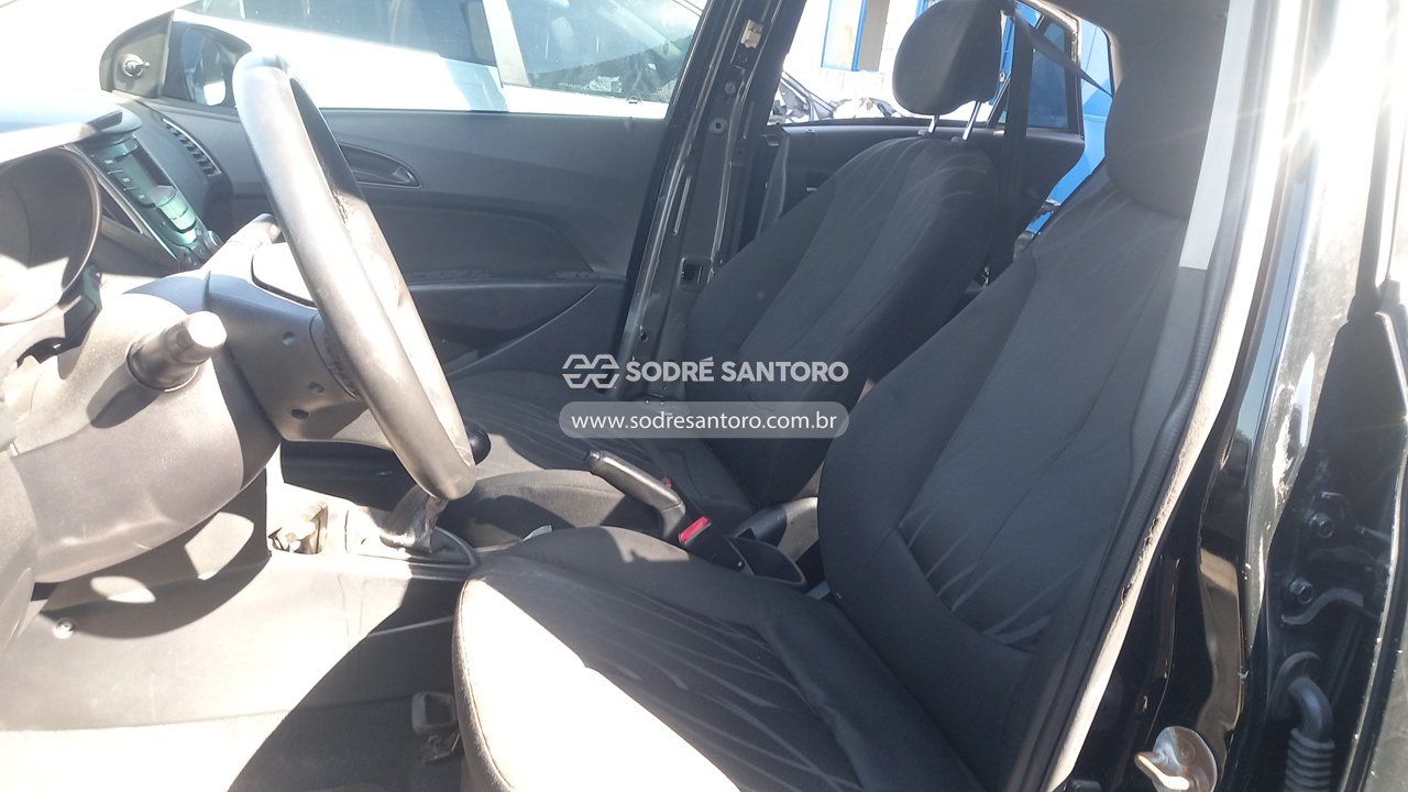 Hyundai Hb20s 1.0m 1.0m - 2013/2014 — foto 9 de 12