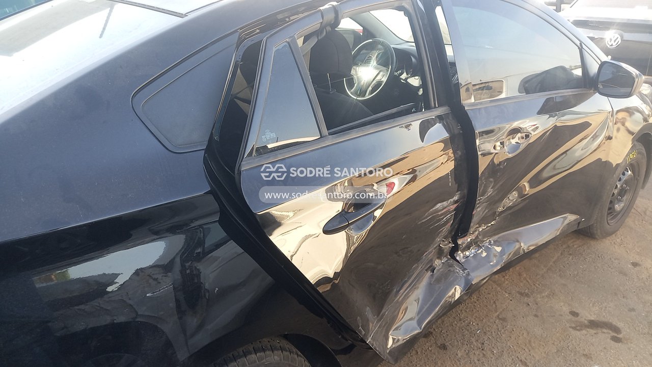 Hyundai Hb20s 1.0m 1.0m - 2013/2014 — foto 11 de 12