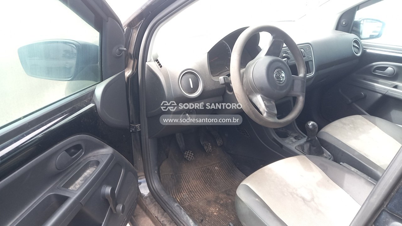 Volkswagen UP Take MA - 2015/2015 — foto 6 de 12