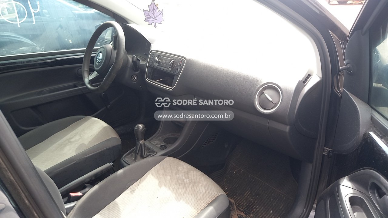 Volkswagen UP Take MA - 2015/2015 — foto 7 de 12