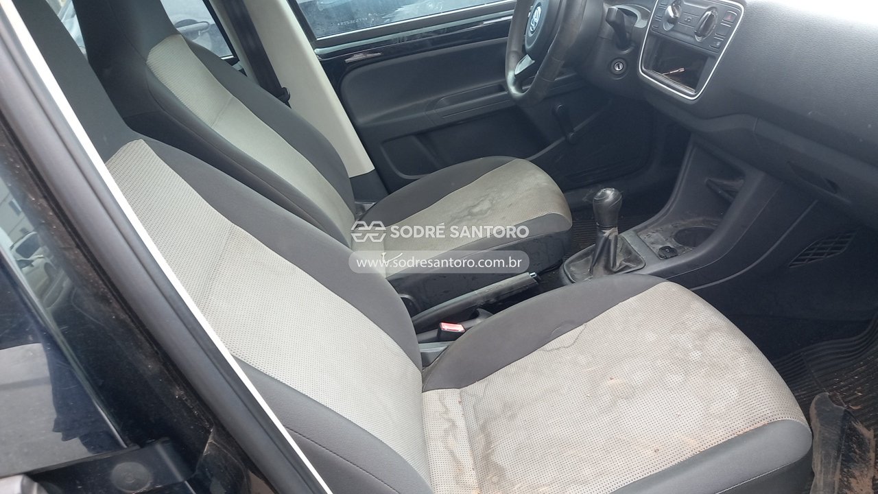 Volkswagen UP Take MA - 2015/2015 — foto 8 de 12