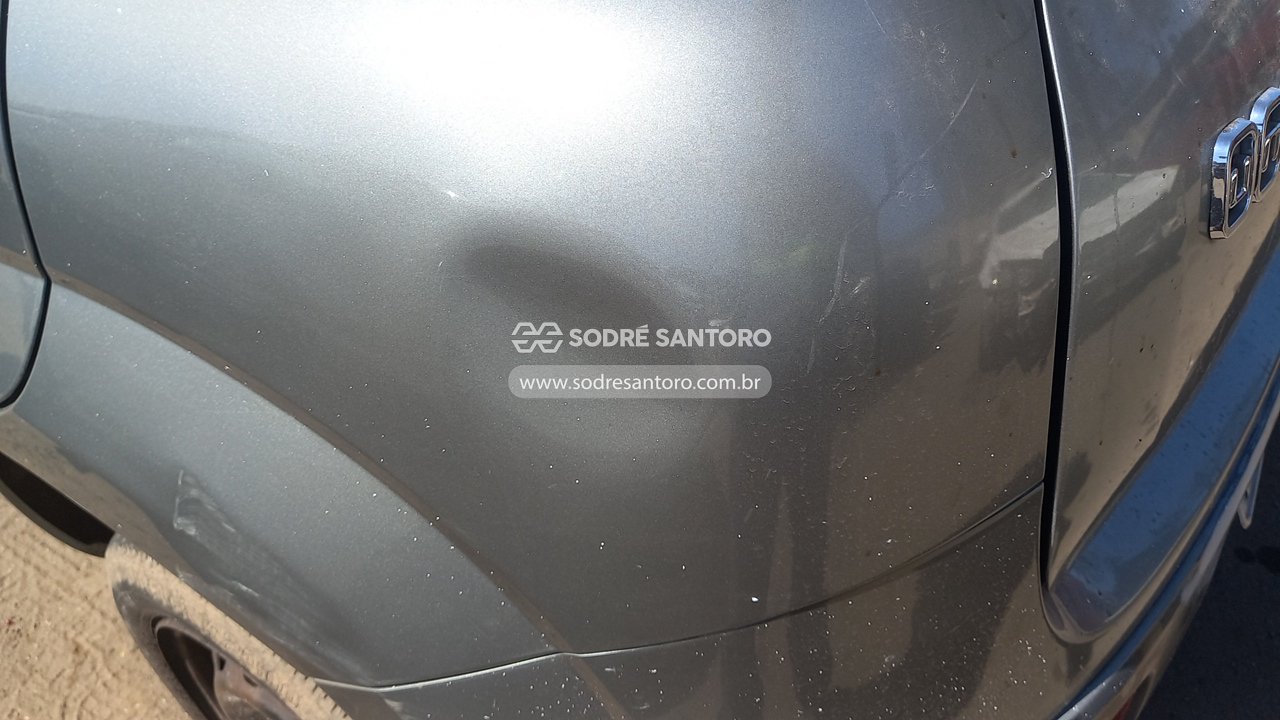 Fiat Uno Vivace 1.0 - 2011/2012 — foto 11 de 13