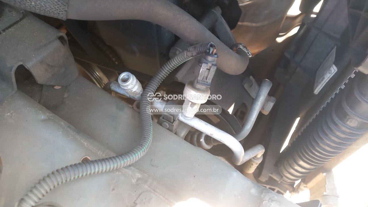 Fiat Uno Vivace 1.0 - 2011/2012 — foto 12 de 13