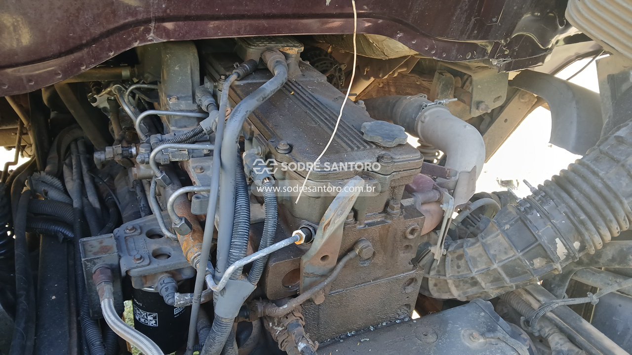 Ford Cargo 3133 6x4 - 2012/2013 — foto 5 de 13