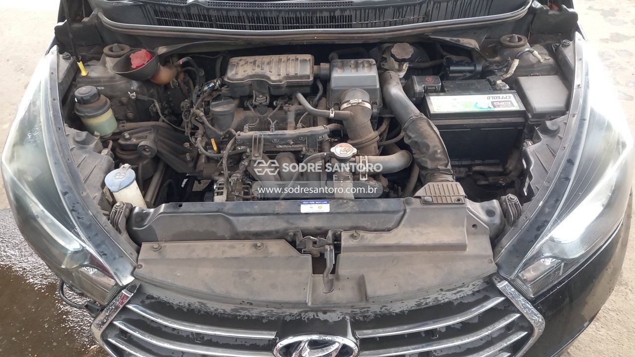 Hyundai Hb20s 1.0m Comf - 2017/2018 — foto 5 de 13