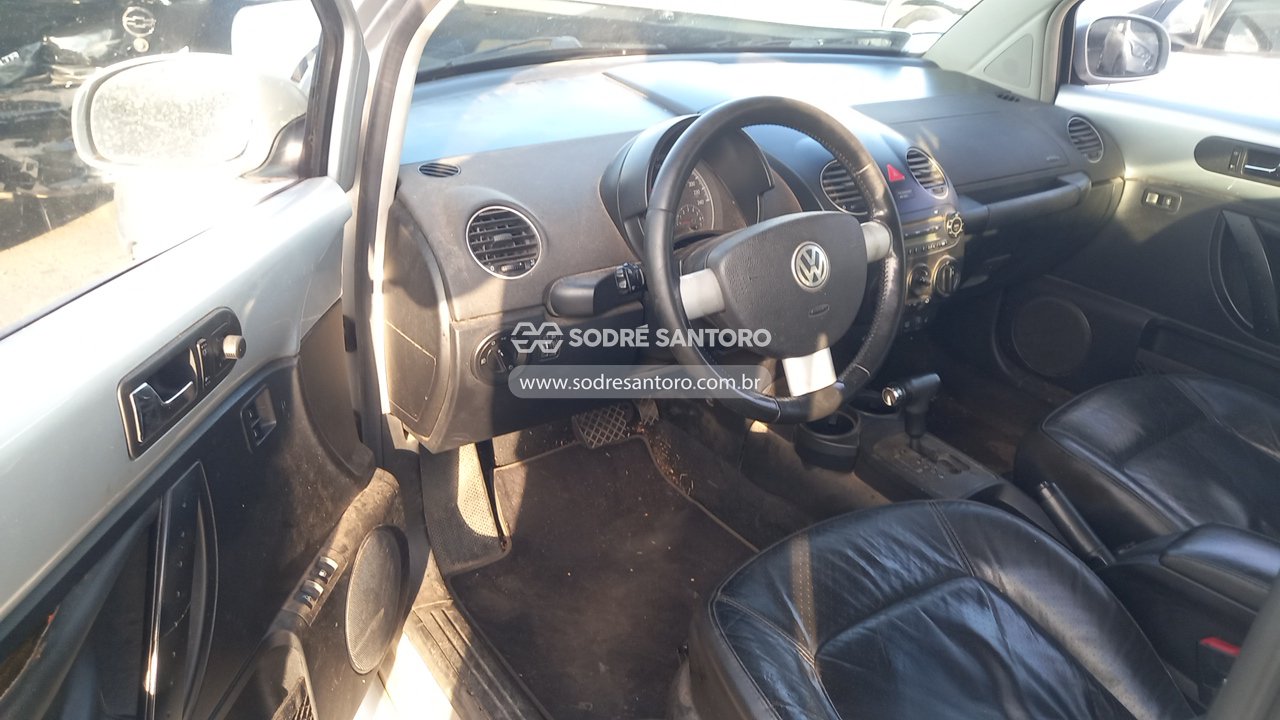 Volkswagen Beetle - 2008/2009 — foto 6 de 13