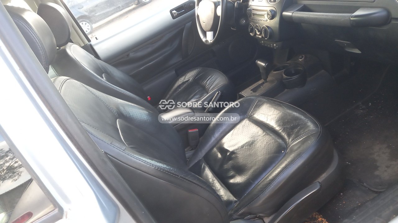 Volkswagen Beetle - 2008/2009 — foto 9 de 13