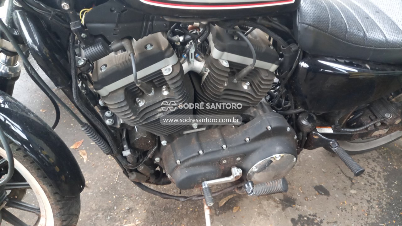 Harley Davidson Xl883 R - 2008/2008 — foto 9 de 11