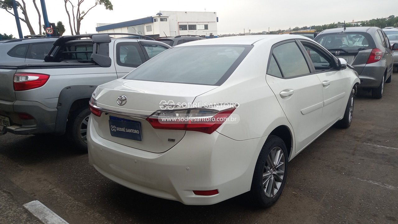 Toyota Corolla Gli Upper - 2017/2018 — foto 4 de 13