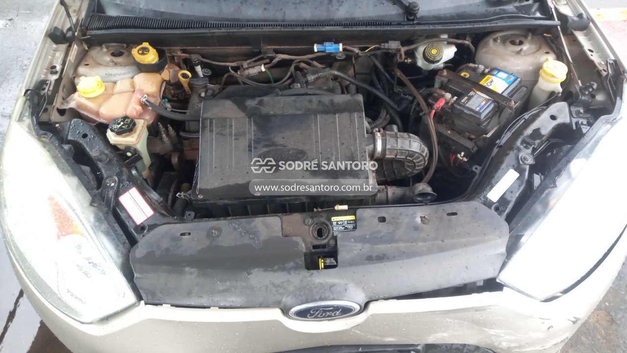Ford Fiesta Sedan 1.6 Flex - 2010/2011 — foto 5 de 13
