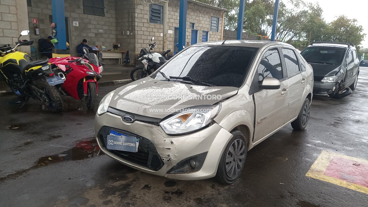 Ford Fiesta Sedan 1.6 Flex - 2010/2011 — foto 3 de 13