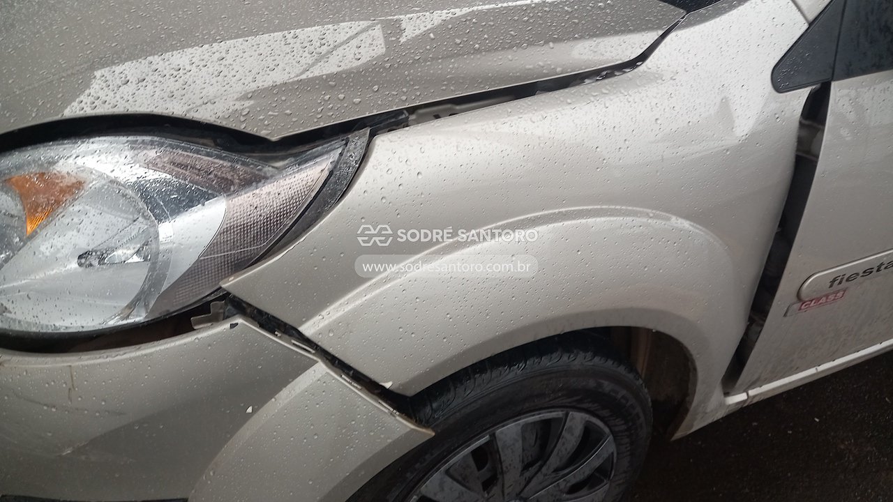 Ford Fiesta Sedan 1.6 Flex - 2010/2011 — foto 12 de 13