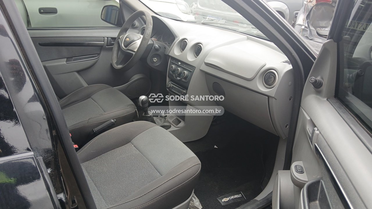 Chevrolet Prisma 1.4l LT - 2011/2012 — foto 7 de 12