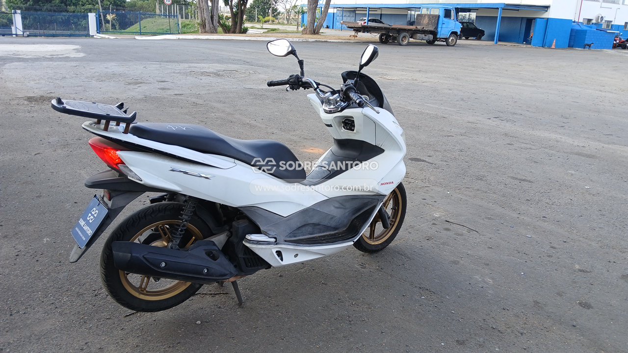 Honda Pcx 150 Dlx - 2015/2016 — foto 4 de 11
