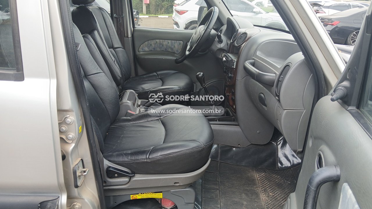 Bramont Scorpio Suv 4x4 - 2009/2009 — foto 9 de 13
