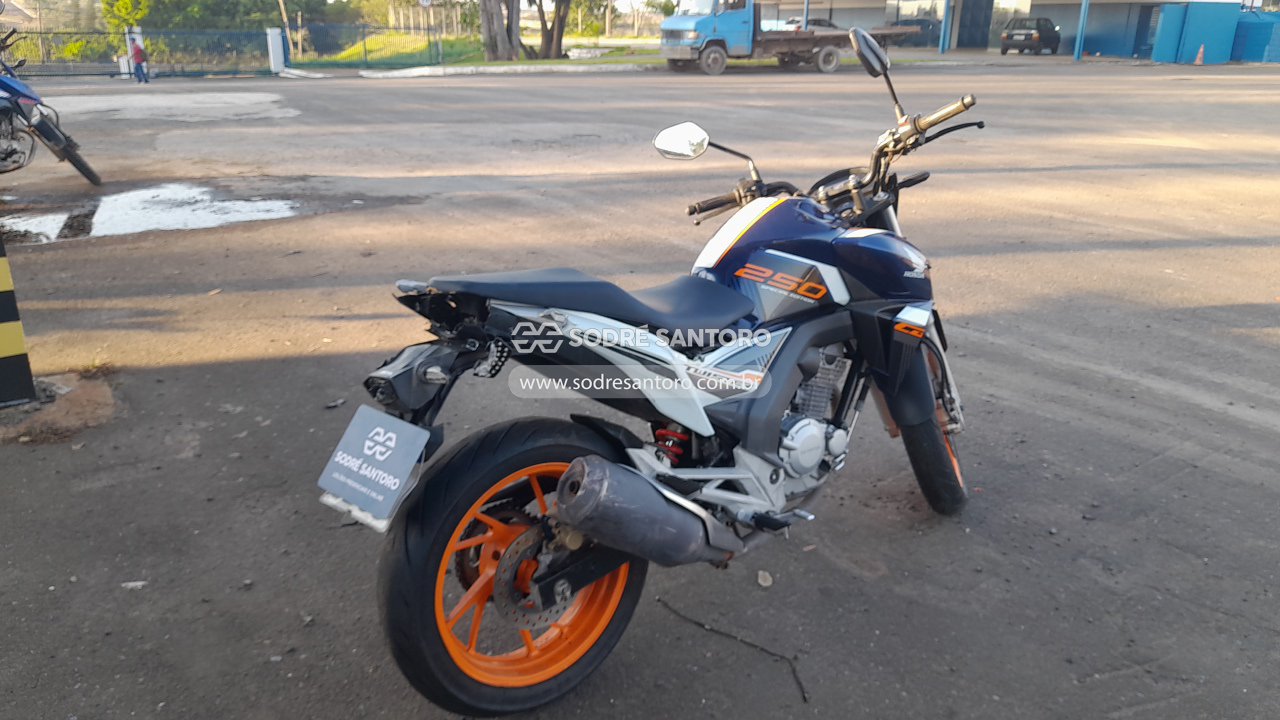 Honda CB 250f Twister C S - 2020/2020 — foto 4 de 11