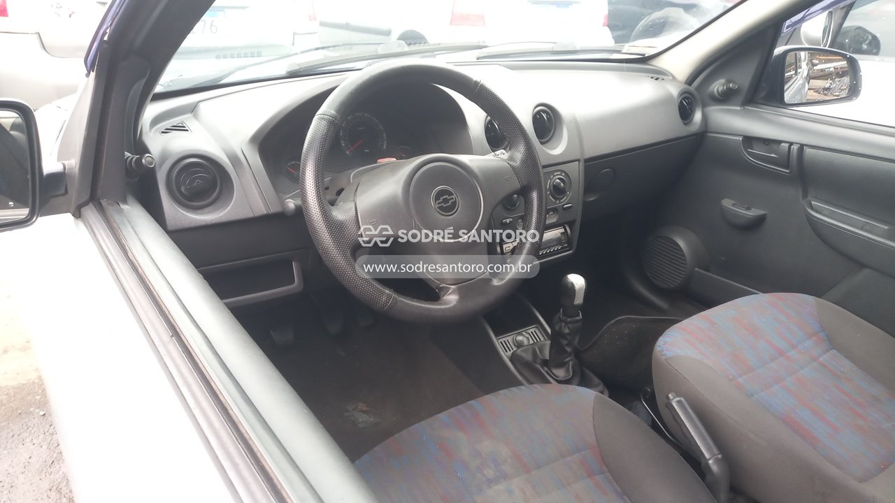 Chevrolet Celta Life - 2010/2011 — foto 6 de 13