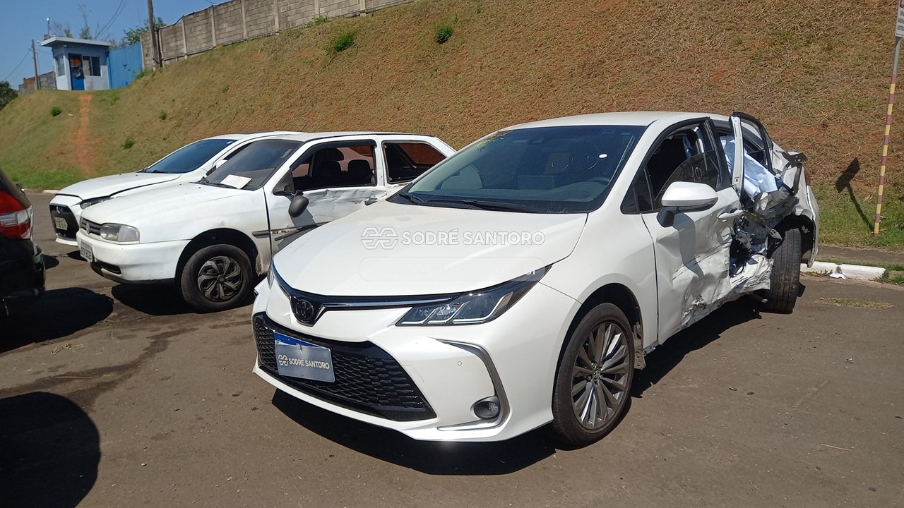 Toyota Corolla Xei 20 - 2025/2026 — foto 3 de 13