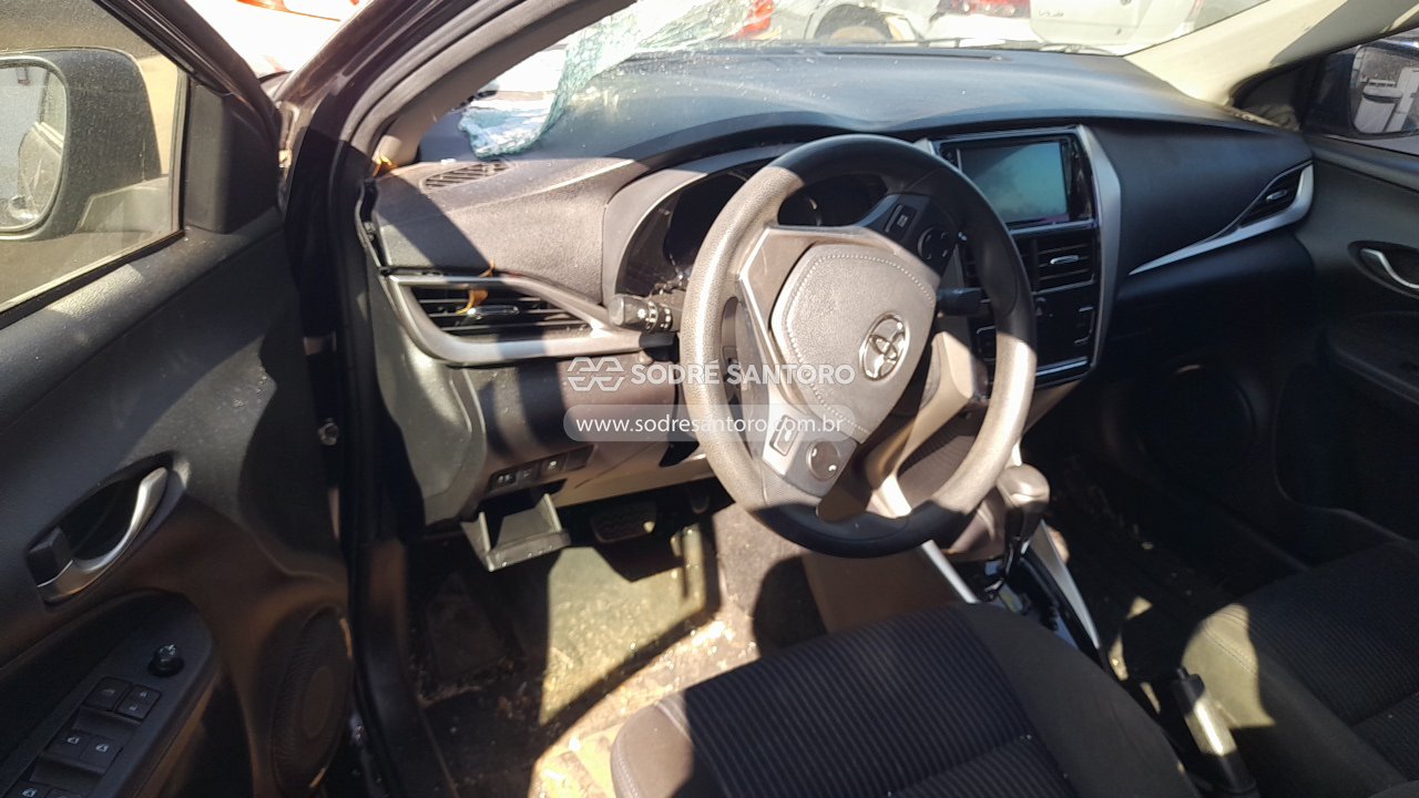 Toyota Yaris SD Xlplus AT - 2018/2019 — foto 6 de 9