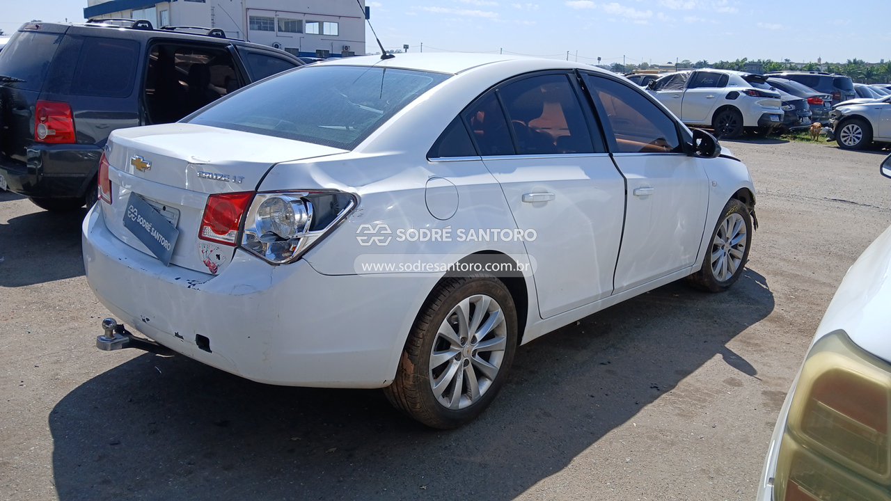 Chevrolet Cruze LT NB - 2015/2015 — foto 4 de 13