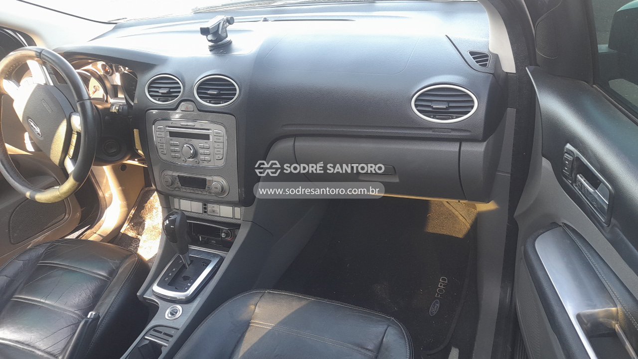 Ford Focus TI 2lfc Flex - 2011/2012 — foto 7 de 11