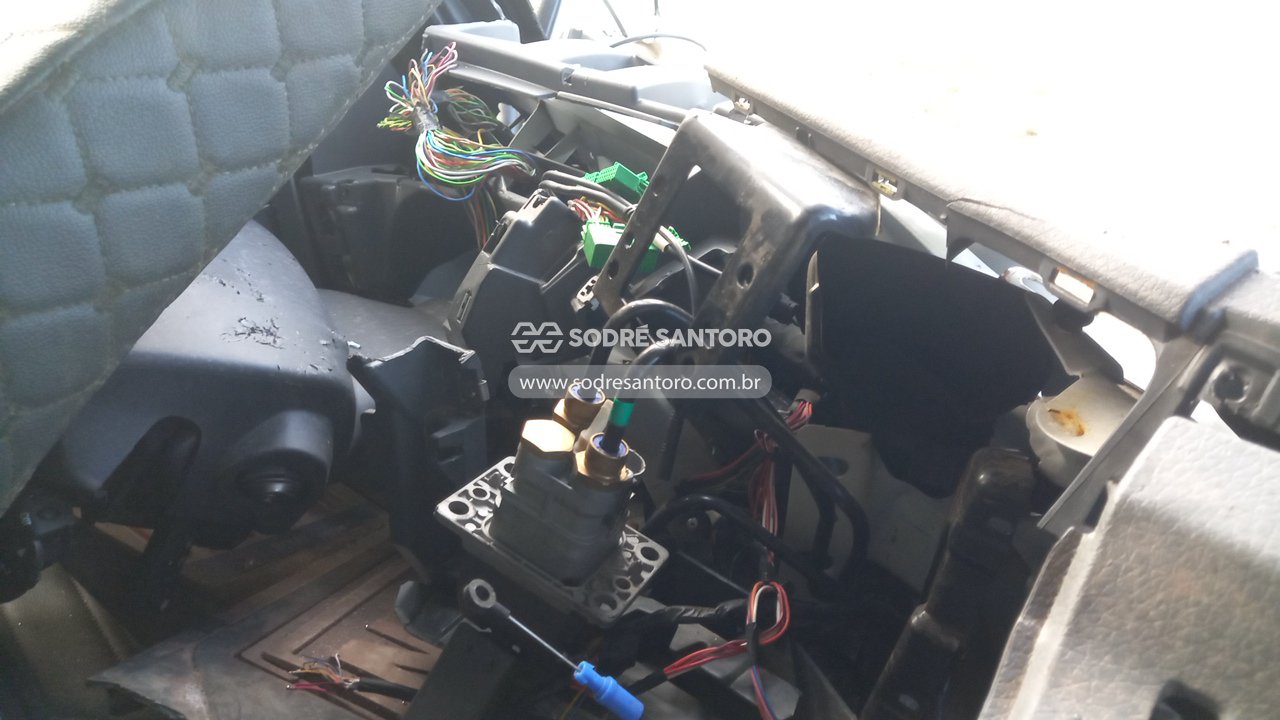 Volvo VM 290 6x2 R - 2025/2025 — foto 11 de 13