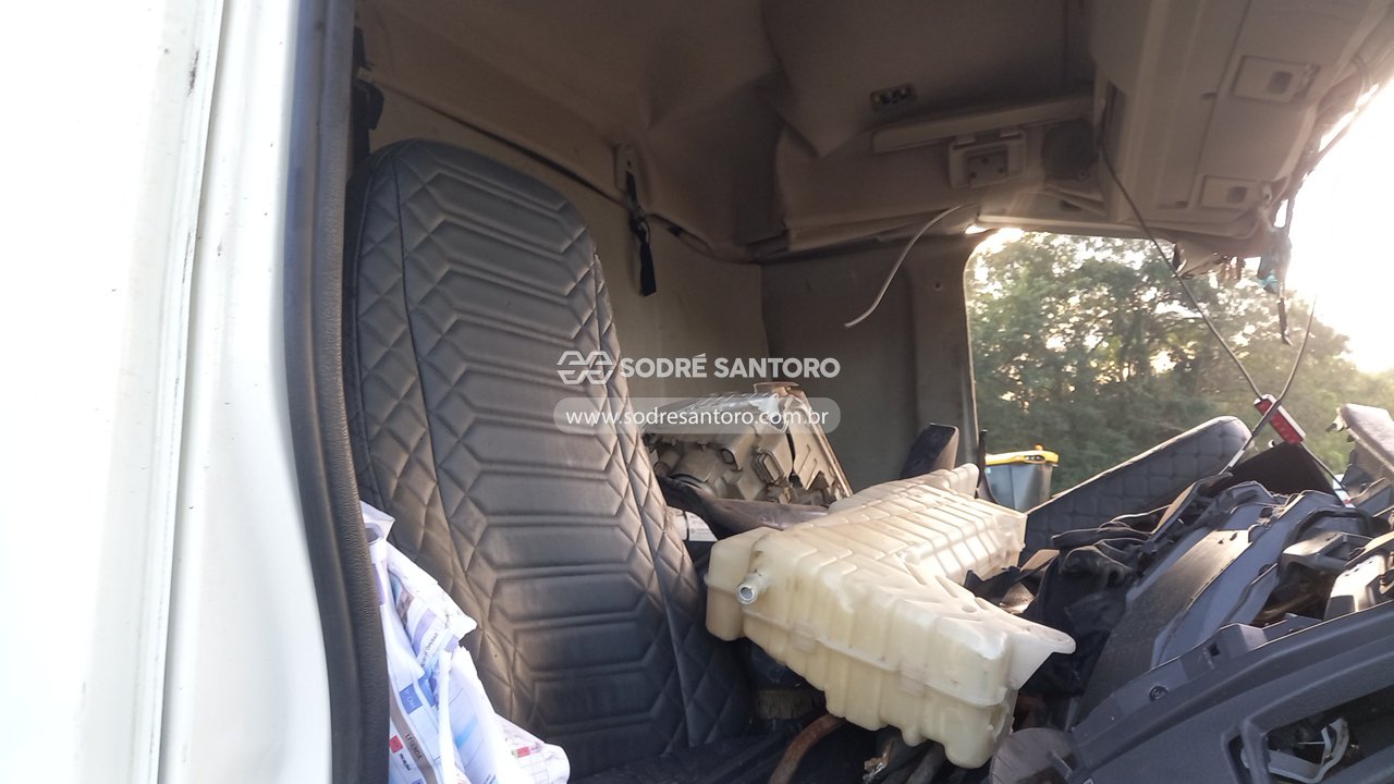 Volvo VM 290 6x2 R - 2025/2025 — foto 9 de 13