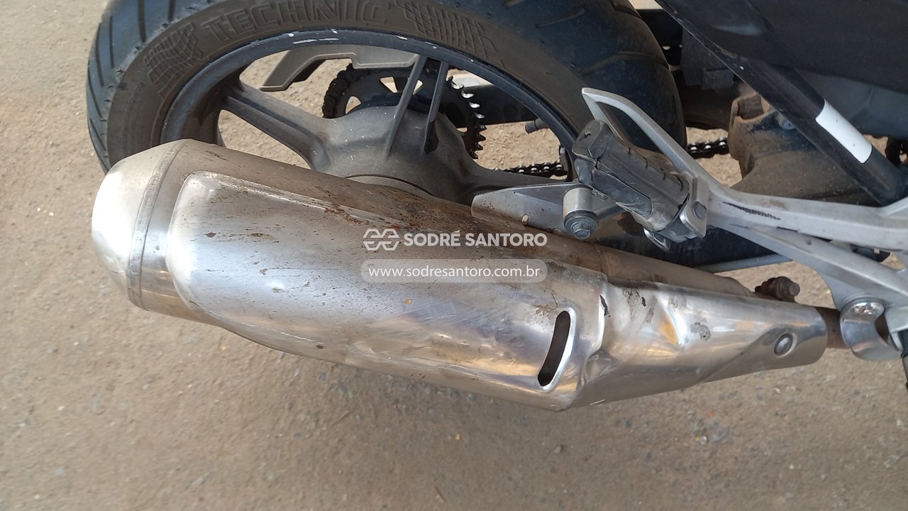 Honda CB 300r - 2011/2011 — foto 11 de 13