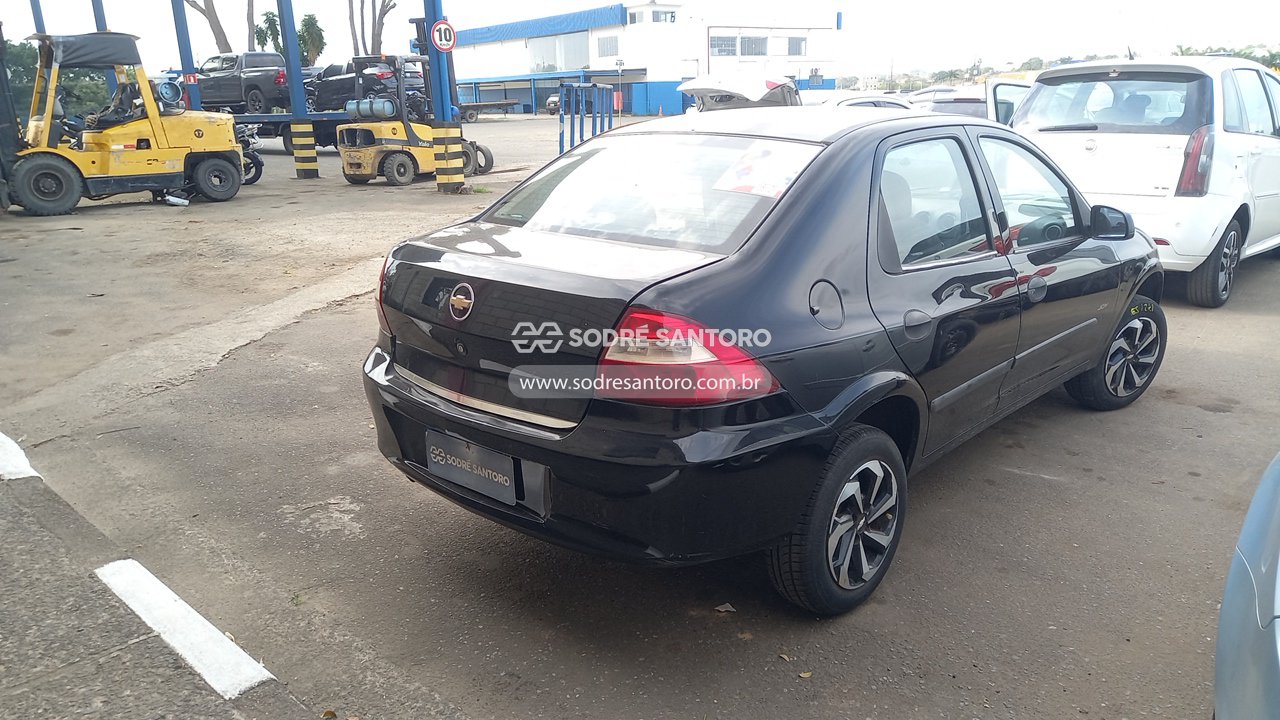 Chevrolet Prisma Joy - 2009/2010 — foto 4 de 13