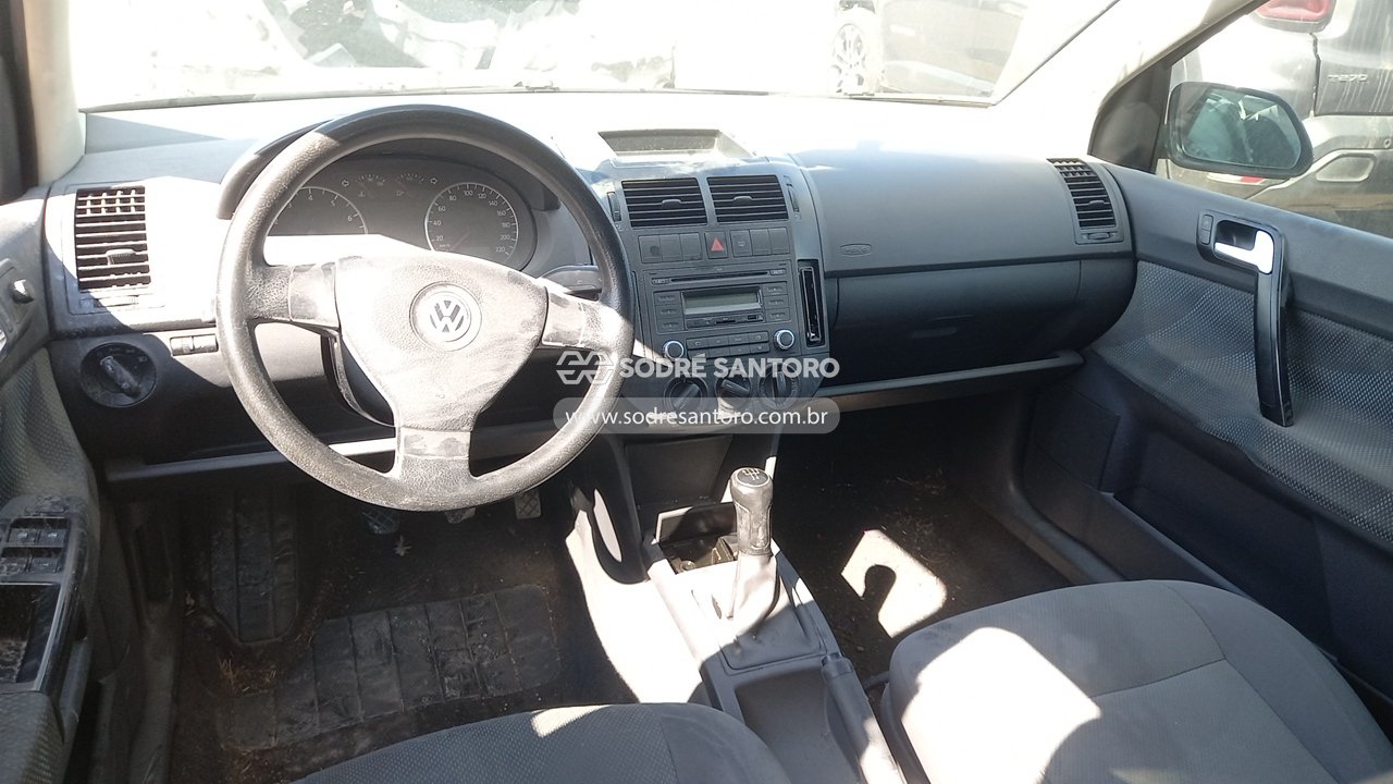 Volkswagen Polo 1.6 - 2011/2012 — foto 8 de 13