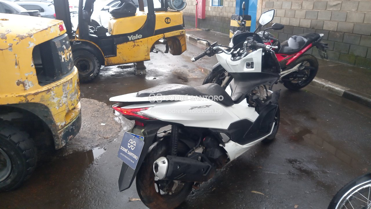 Honda Pcx 160 Abs - 2023/2023 — foto 4 de 12