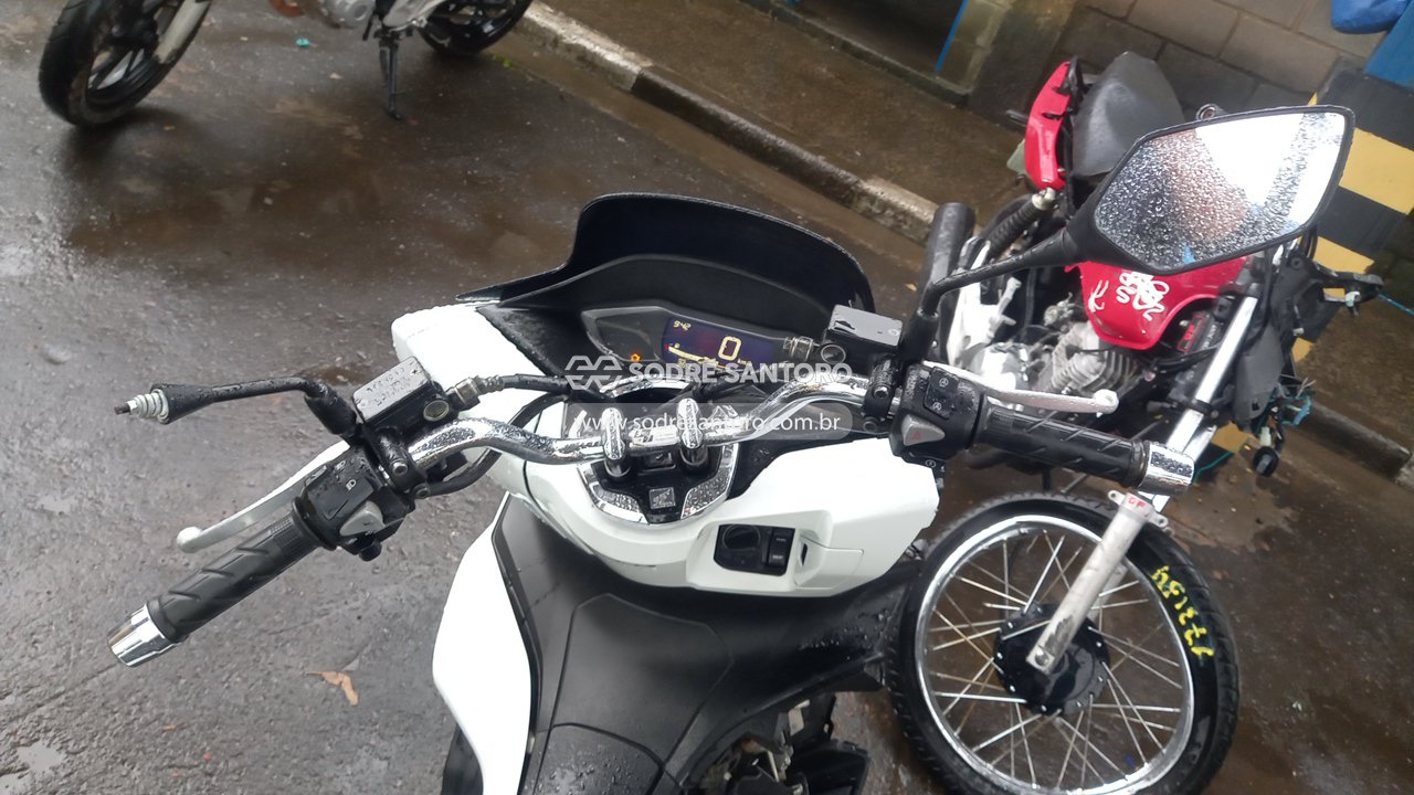 Honda Pcx 160 Abs - 2023/2023 — foto 10 de 12
