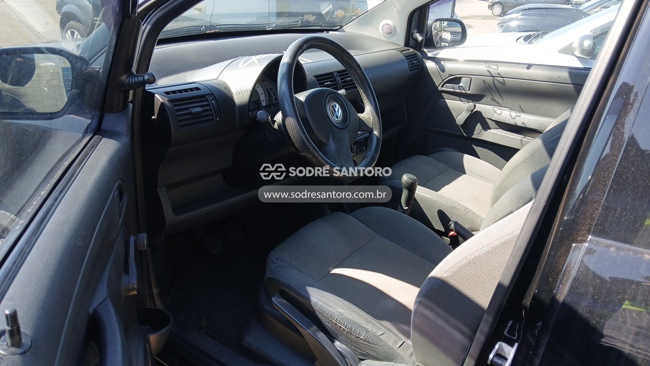 Volkswagen Fox 1.0 - 2007/2008 — foto 6 de 13