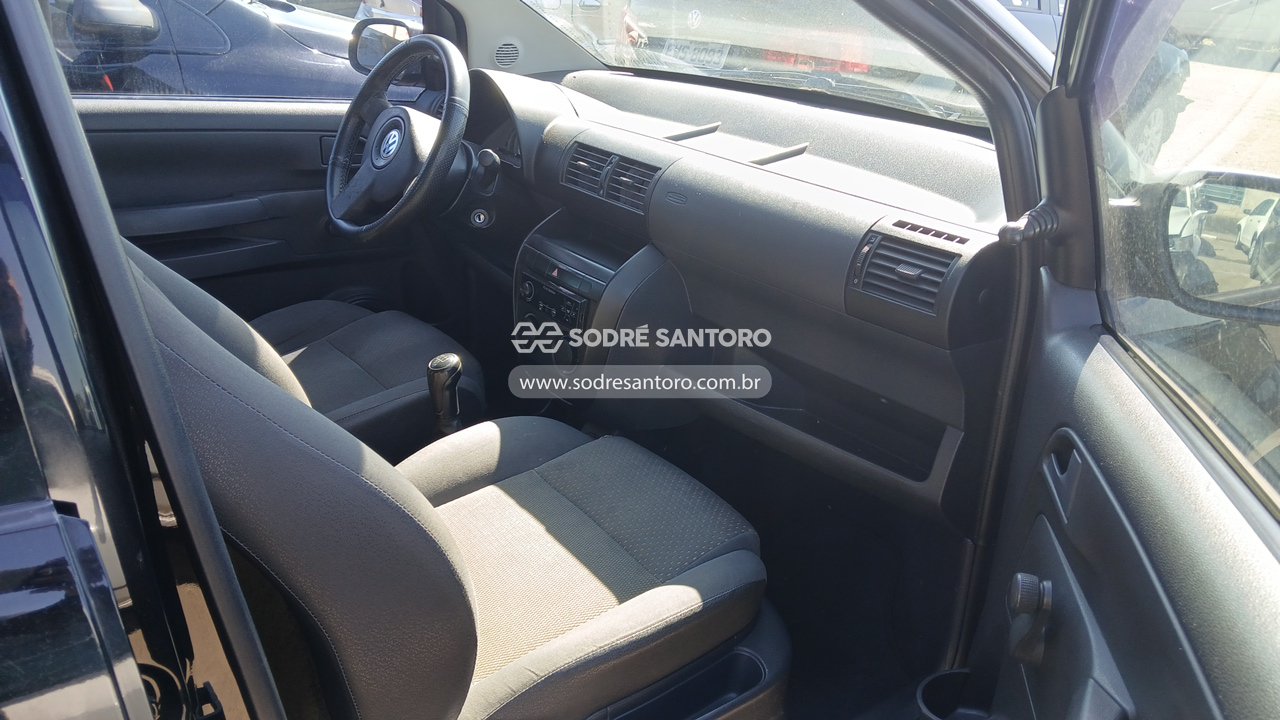 Volkswagen Fox 1.0 - 2007/2008 — foto 7 de 13