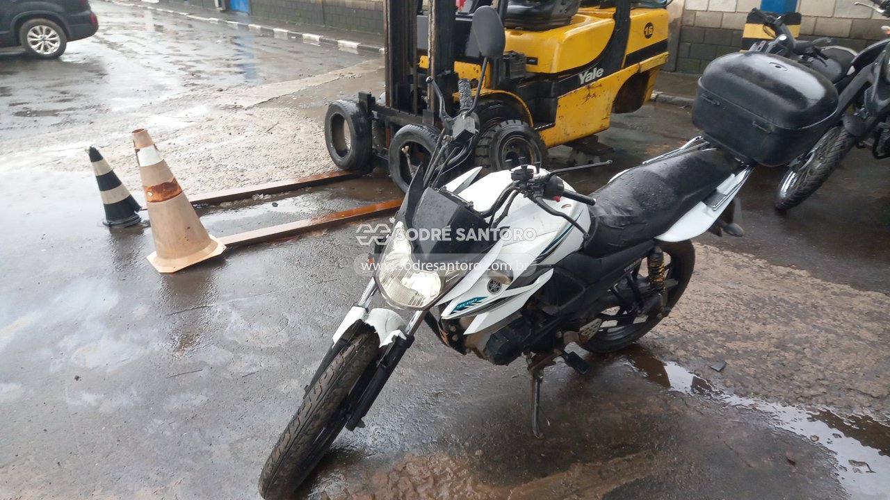 Yamaha YS 150 Fazer Sed - 2015/2016 — foto 3 de 12