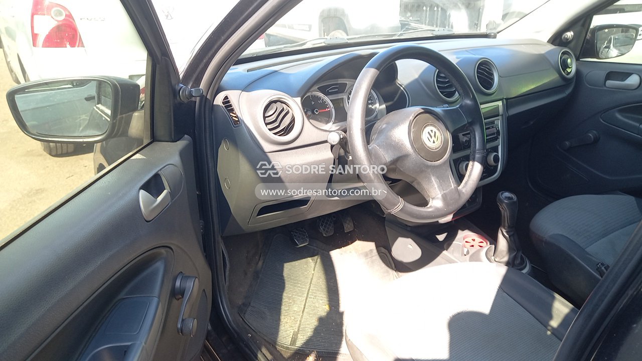 Volkswagen Gol 1.0 - 2010/2011 — foto 6 de 13