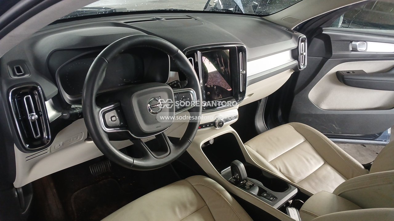 Volvo Xc40 Insc Expres - 2021/2022 — foto 6 de 13