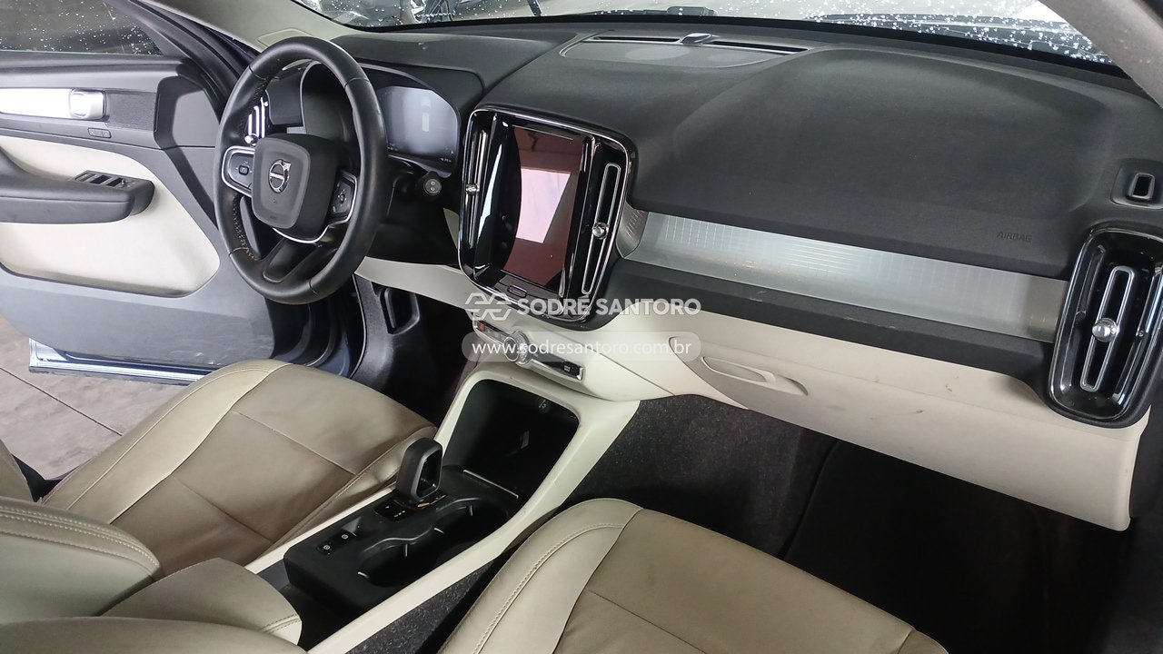 Volvo Xc40 Insc Expres - 2021/2022 — foto 8 de 13
