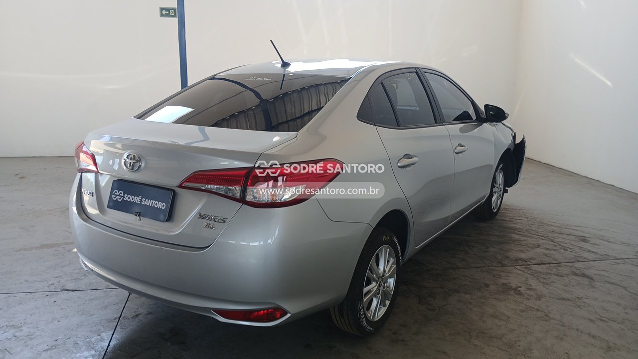 Toyota Yaris SD XL 15 AT - 2018/2019 — foto 4 de 13