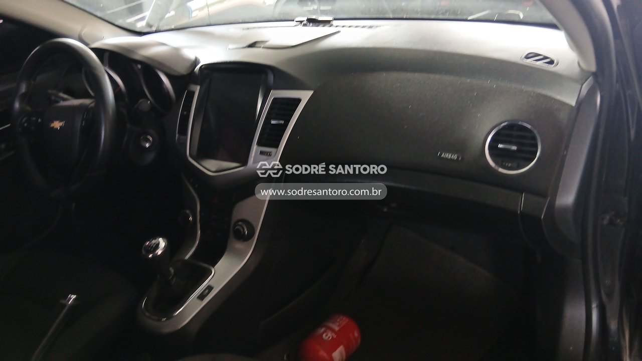 Chevrolet Cruze LT NB - 2013/2013 — foto 8 de 13