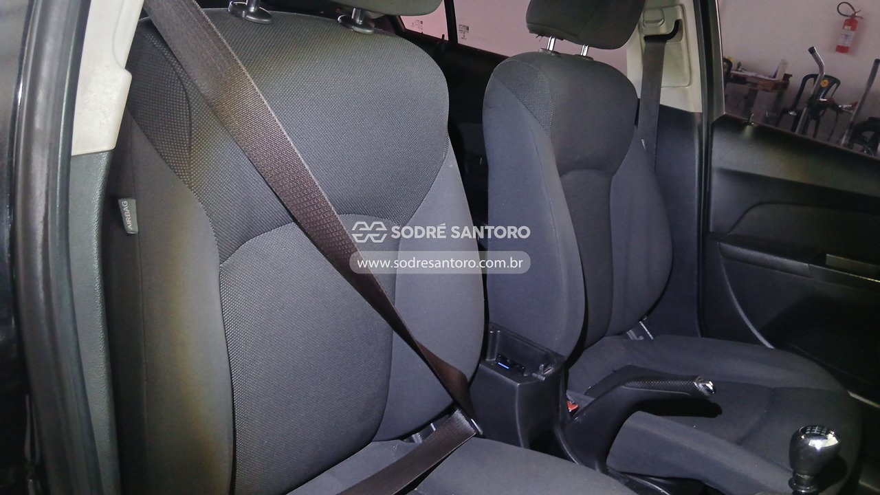 Chevrolet Cruze LT NB - 2013/2013 — foto 9 de 13