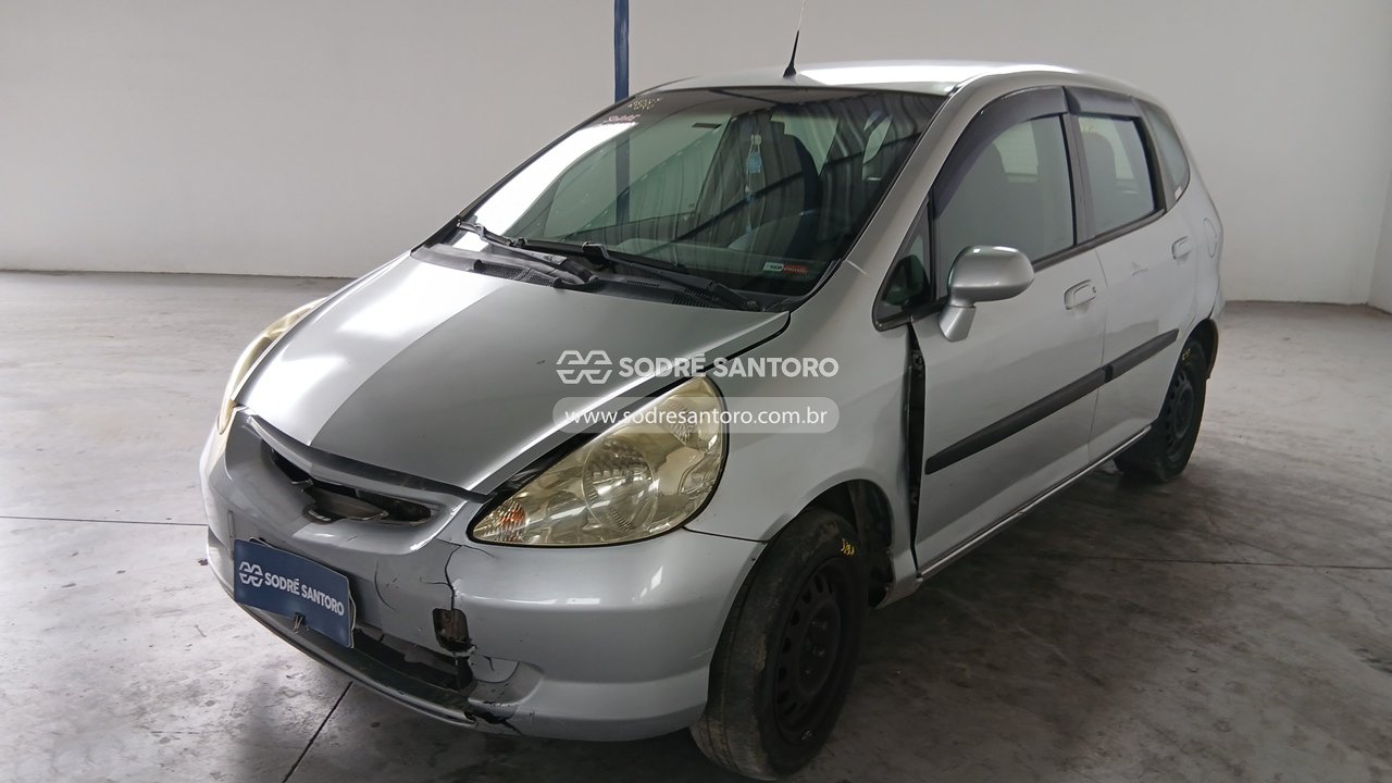 Honda Fit LX - 2004/2005 — foto 3 de 13
