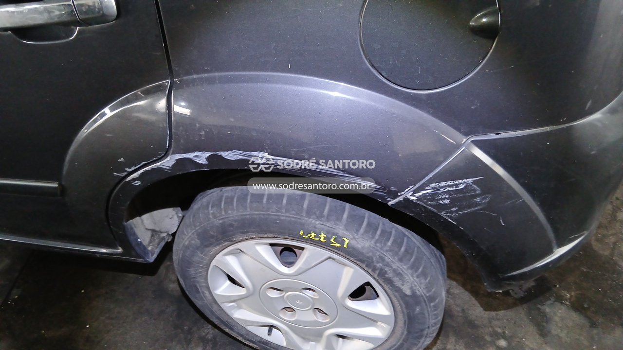 Ford Fiesta Flex - 2011/2012 — foto 11 de 13